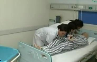 明星脊柱受伤手术,揭秘脊柱受伤手术康复之路