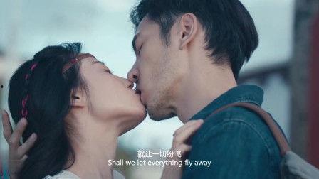 亲嘴视频视频大床激烈,大床亲嘴视频揭秘爱情瞬间