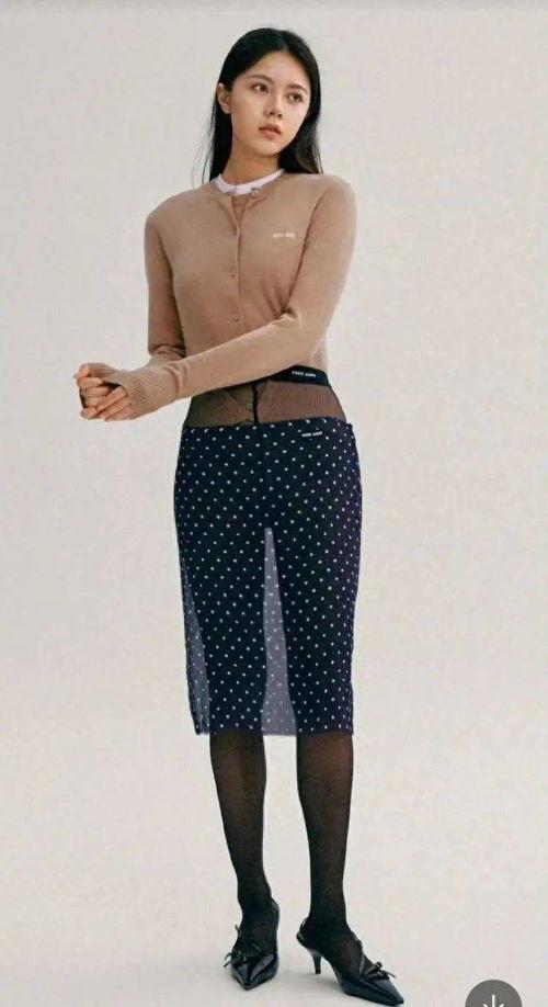 闫学晶的性感内裤丝袜,内裤丝袜演绎时尚魅力